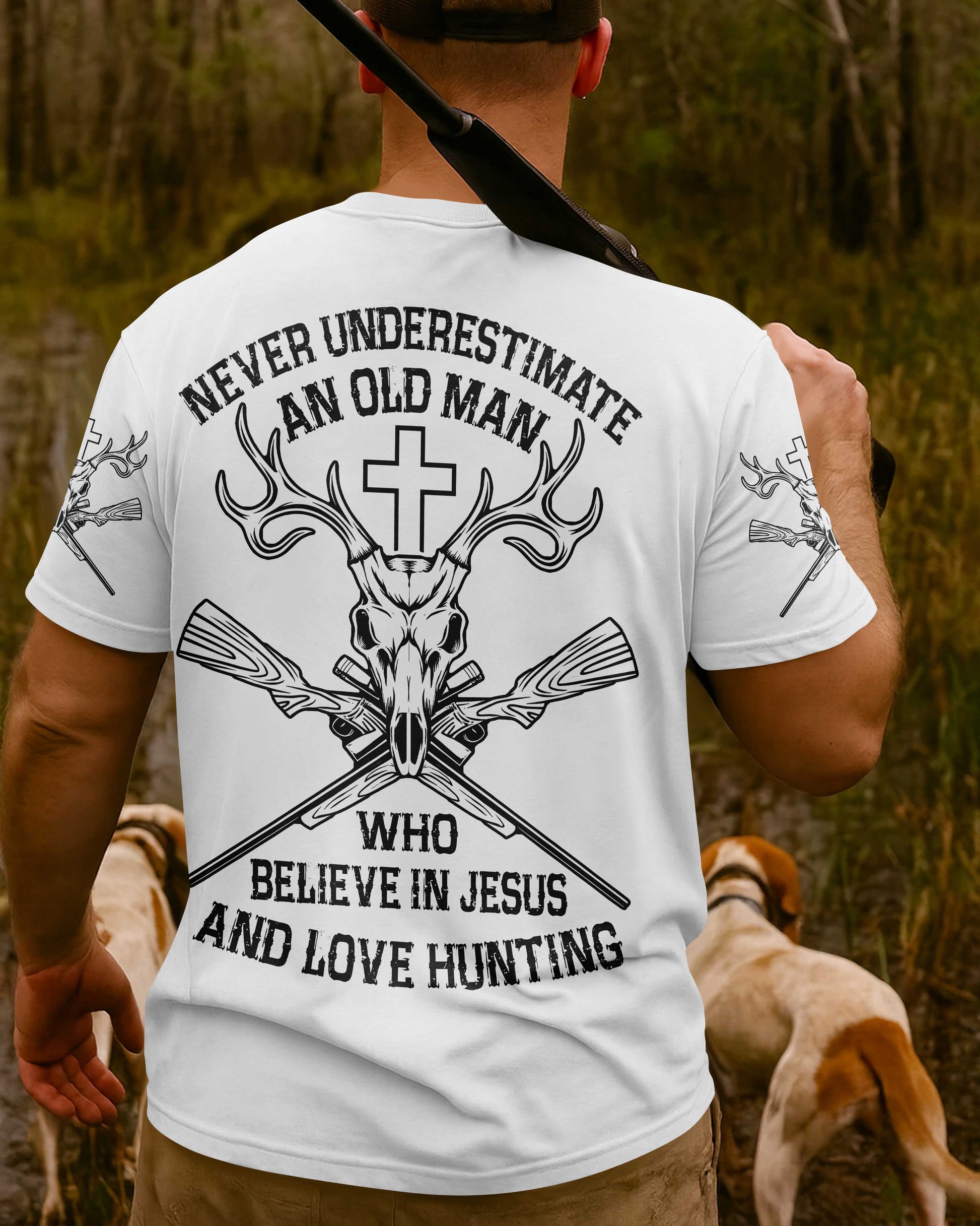 Never Underestimate An Old Man Who Believe In Jesus And Love Hunting T-Shirt