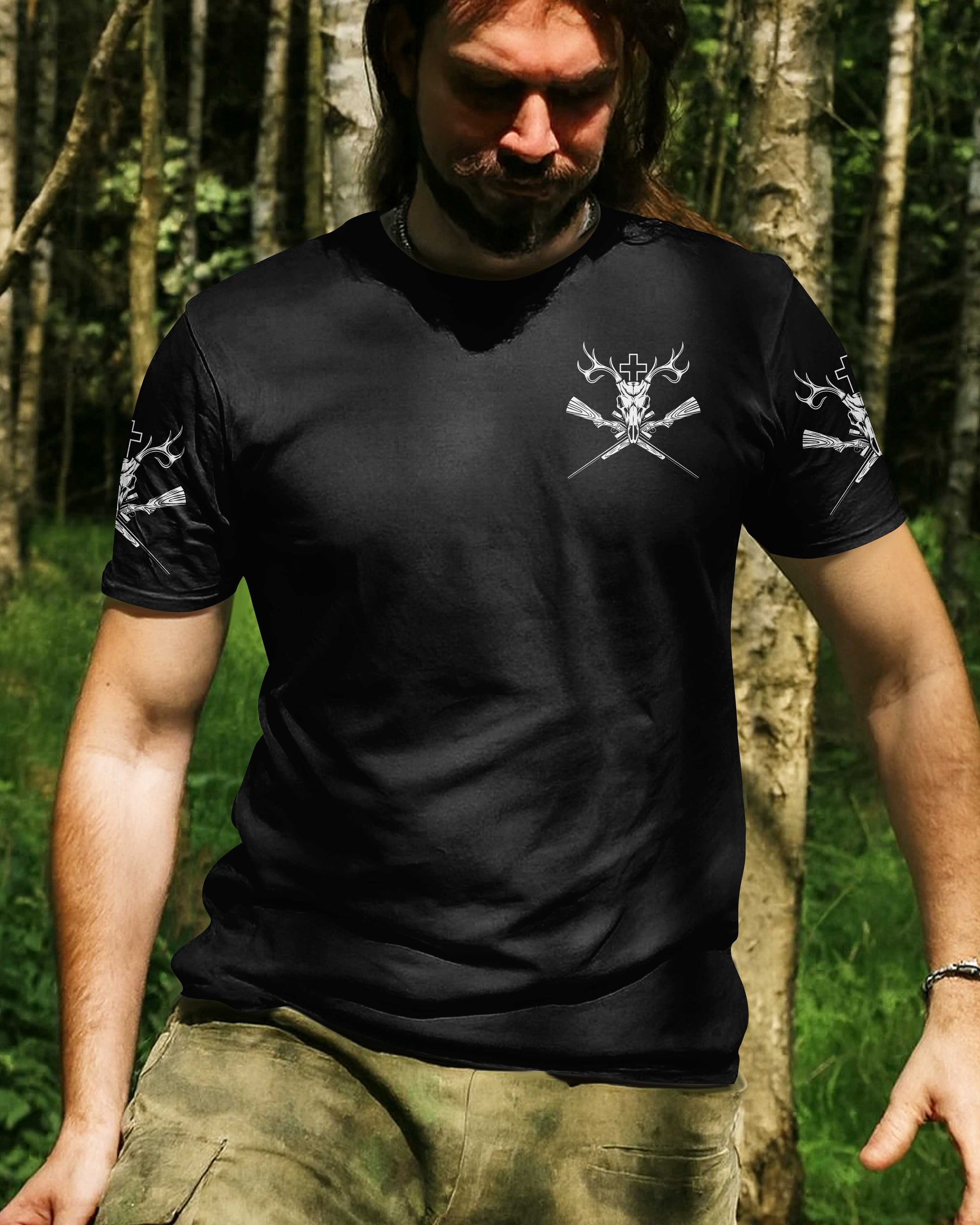 Never Underestimate An Old Man Who Believe In Jesus And Love Hunting T-Shirt